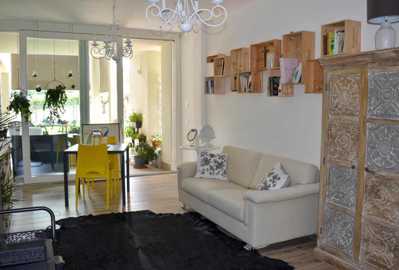 Bed And Breakfast Le Giale Castelnuovo del Garda Esterno foto